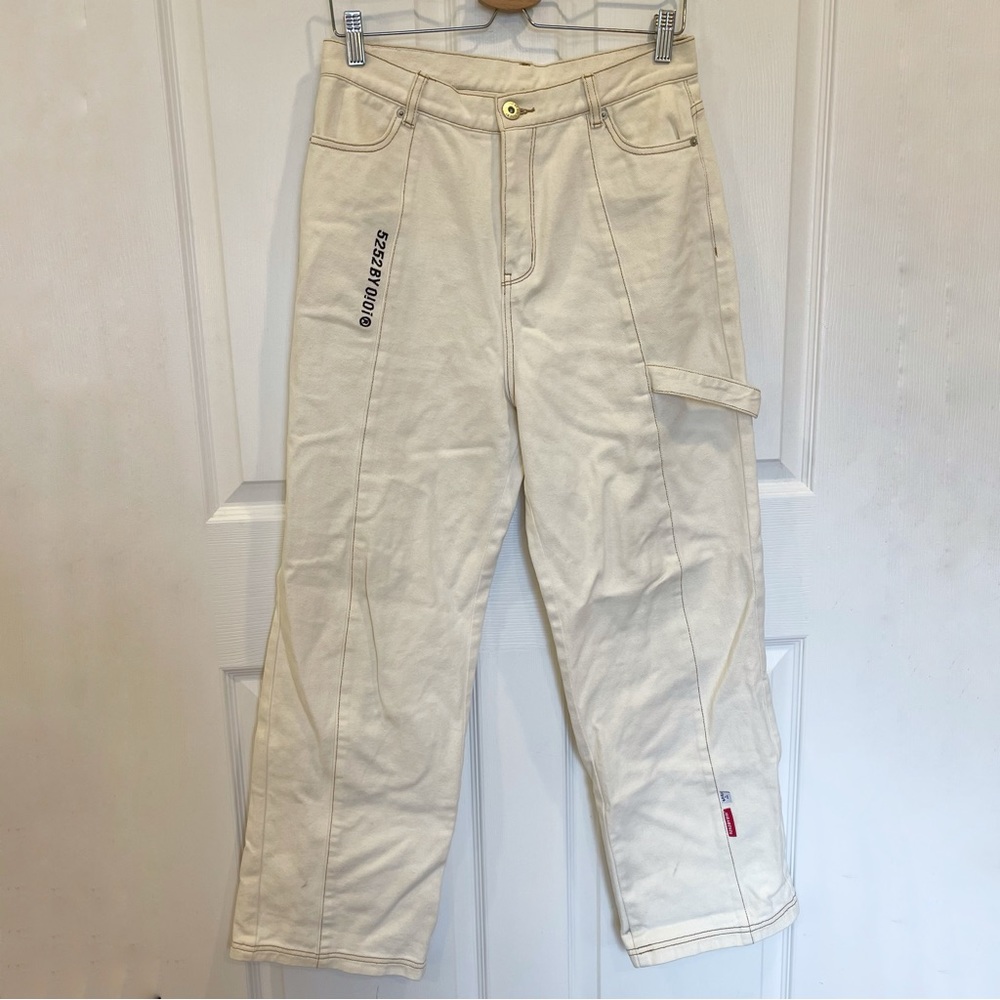 5252 By O!Oi Korean Streetwear Cream Cargo Pants